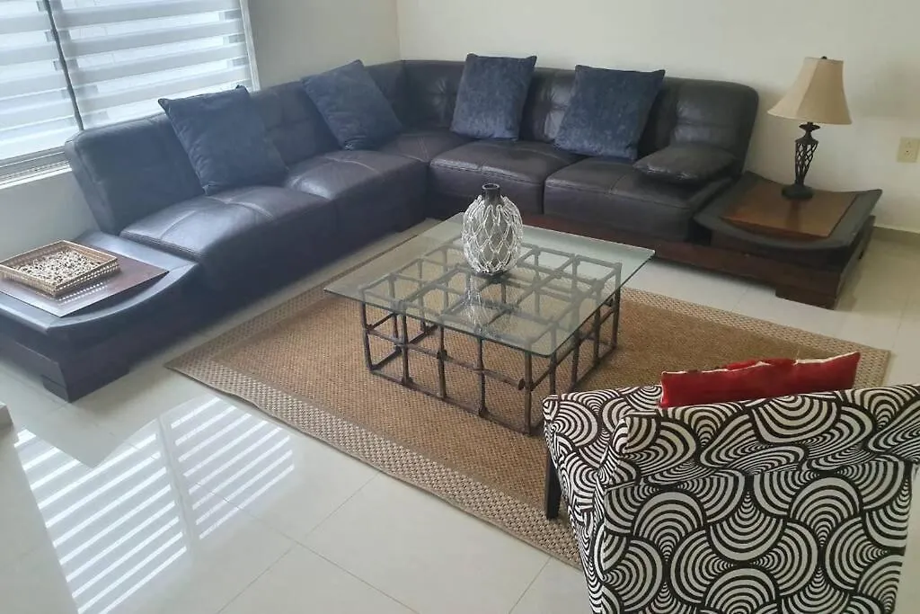 Casa En Residencial De Lujo, 3 Habitaciones, Confort, Seguridad Y Ubicacion Cancun 0*,