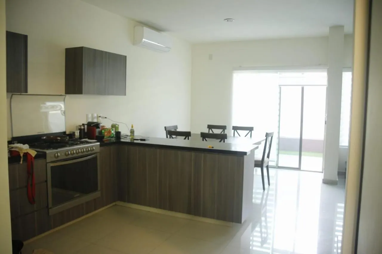 Casa En Residencial De Lujo, 3 Habitaciones, Confort, Seguridad Y Ubicacion Cancun