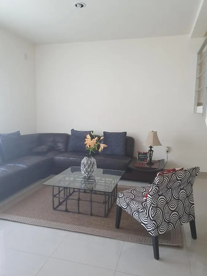 Casa En Residencial De Lujo, 3 Habitaciones, Confort, Seguridad Y Ubicacion Cancun Mexico