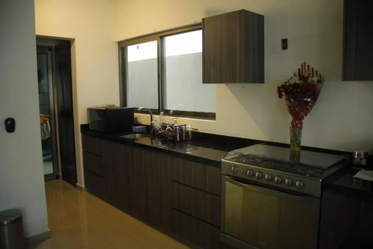 Casa En Residencial De Lujo, 3 Habitaciones, Confort, Seguridad Y Ubicacion Cancun Mexico